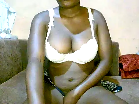 Babyjuliana  online show from January 7, 2026, 8:41 am