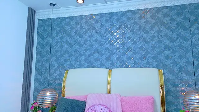 NaiomyLanes online show from March 14, 2026, 1:28 pm