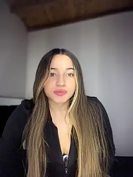 Snapshot of Sophie_spencer1 chatting on May 27, 2026, 3:14 am Sophie spencer1 online show from May 27, 2026, 3:14 am