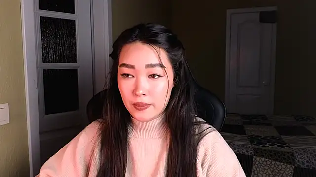 Erica Wayne online show from January 8, 2025, 5:48 am