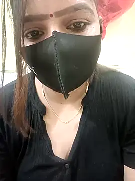 bellaqueen92 online show from March 14, 2025, 8:06 pm