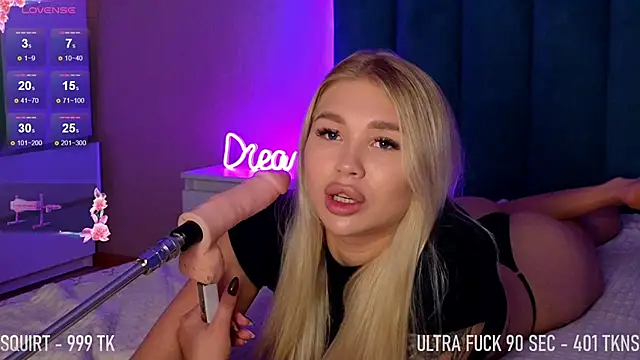 Snapshot of DreamPussyy chatting on September 23, 2025, 5:03 am DreamPussyy online show from September 23, 2025, 5:03 am