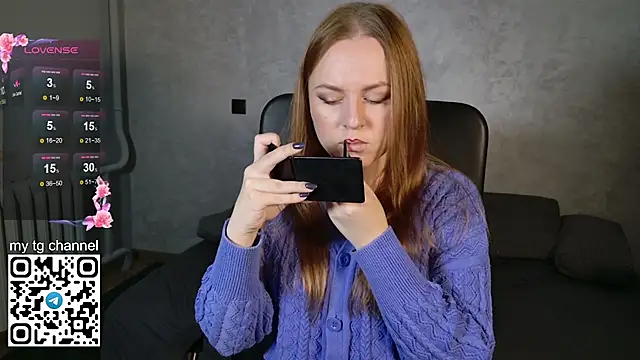 Lila Pitt online show from October 17, 2025, 5:33 am