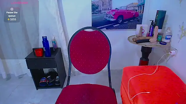 AntonetteBigCock online show from September 10, 2025, 4:39 pm