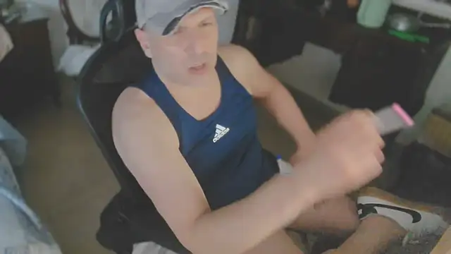 slzypvtpig online show from April 20, 2026, 7:55 am