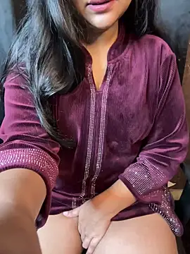 Janhvi  online show from December 23, 2024, 7:06 am