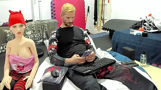 Snapshot of Samurayjiu chatting on November 16, 2025, 5:06 pm Samurayjiu online show from November 16, 2025, 5:06 pm