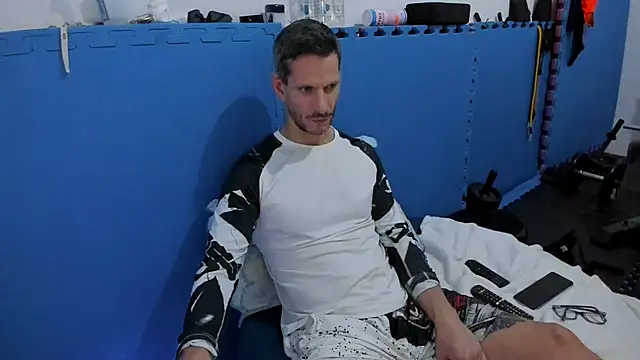 Snapshot of Samurayjiu chatting on September 30, 2025, 9:43 pm Samurayjiu online show from September 30, 2025, 9:43 pm