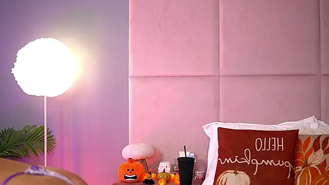 AlmaLuv online show from October 16, 2025, 3:48 am