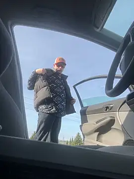 Snapshot of bigmerc chatting on October 19, 2025, 3:04 pm bigmerc online show from October 19, 2025, 3:04 pm