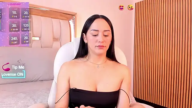 hazel ross tcw online show from October 21, 2025, 2:05 pm