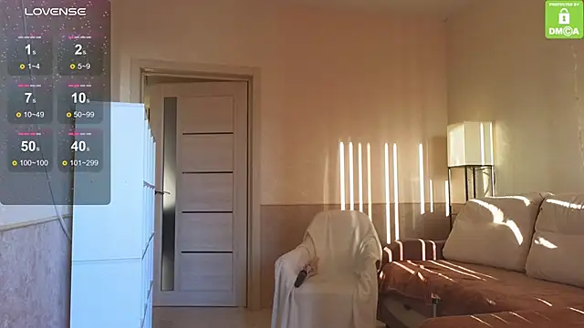 Katy perry  online show from November 17, 2025, 3:32 am