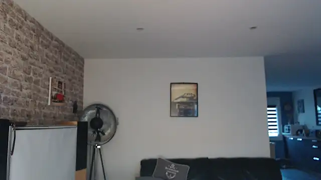 Goduleur69 online show from October 28, 2025, 4:06 pm