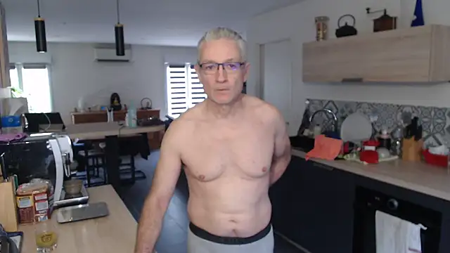 Goduleur69 online show from February 13, 2025, 2:20 pm