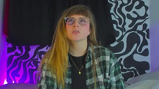 tekila   online show from September 19, 2025, 2:59 am