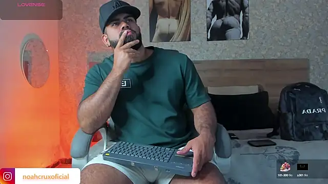 noah crux online show from October 10, 2025, 7:58 pm