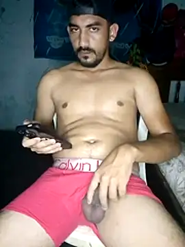 luisvina online show from July 22, 2026, 3:52 am