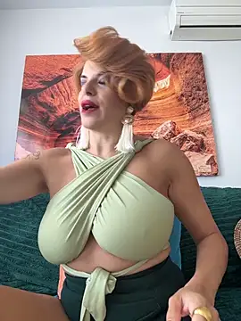 Selvaggia official83 online show from March 3, 2026, 11:06 am
