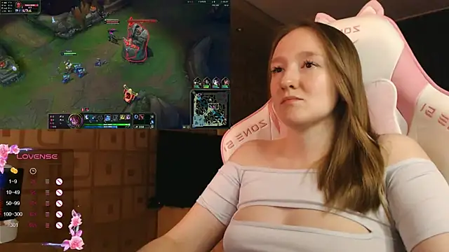 MoonlishSiren online show from September 20, 2025, 9:31 pm