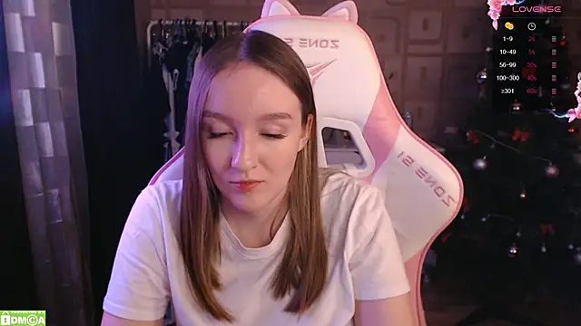 MoonlishSiren online show from January 25, 2025, 9:57 pm