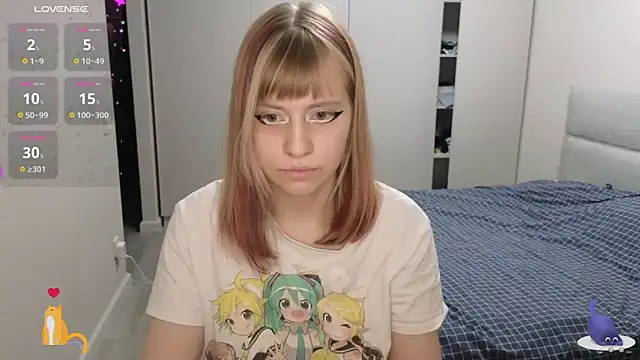 Snapshot of HermioneHHH chatting on October 5, 2025, 6:09 pm HermioneHHH online show from October 5, 2025, 6:09 pm