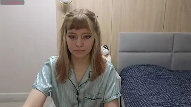 HermioneHHH online show from December 5, 2025, 7:12 pm