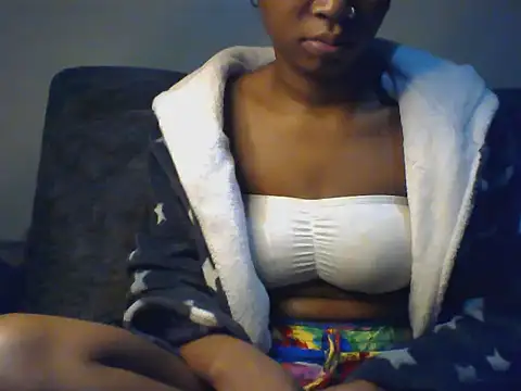 Snapshot of DADDYS_shuga chatting on December 3, 2024, 8:44 pm DADDYS shuga online show from December 3, 2024, 8:44 pm