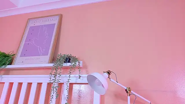 KendalMilleer online show from December 4, 2025, 10:25 am