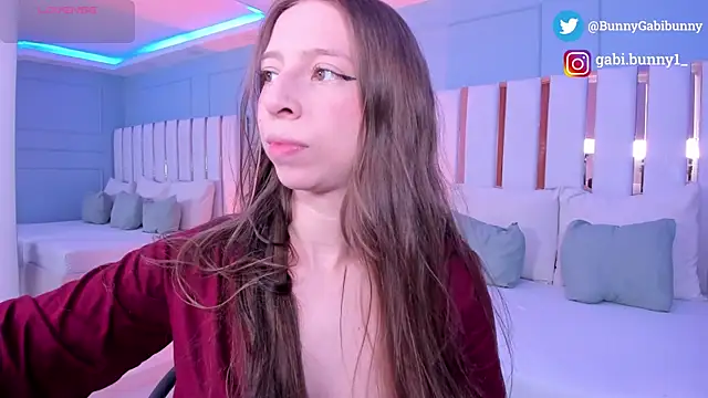 gabi bunny online show from June 24, 2026, 5:22 pm