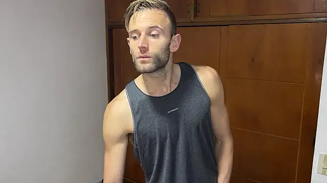 Snapshot of aquilesmade chatting on December 29, 2024, 4:18 pm aquilesmade online show from December 29, 2024, 4:18 pm