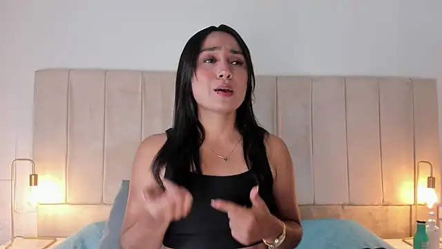 Snapshot of lia_sofiia chatting on September 19, 2025, 9:24 am lia sofiia online show from September 19, 2025, 9:24 am