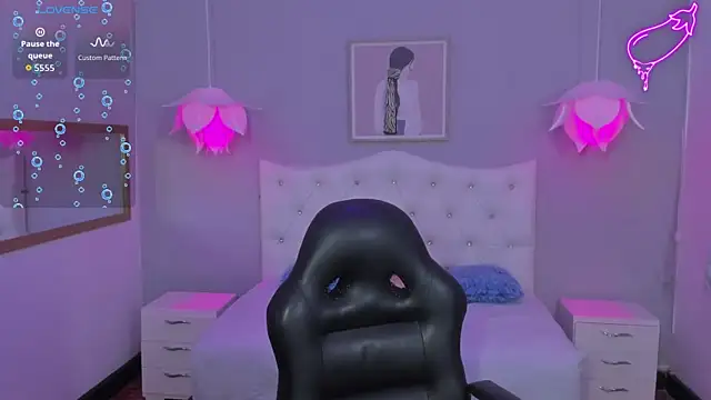 Lisa7 7 online show from January 13, 2026, 6:45 pm