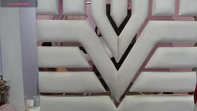 Aurora 18 online show from March 7, 2025, 9:48 pm