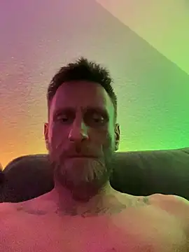 Bro4bro0040 online show from November 11, 2025, 3:23 am