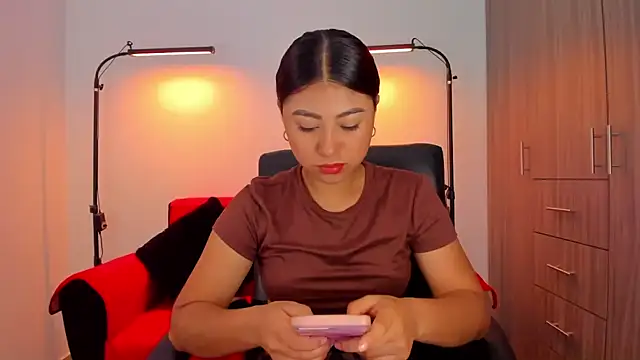 cloy baby   online show from October 11, 2025, 10:16 am