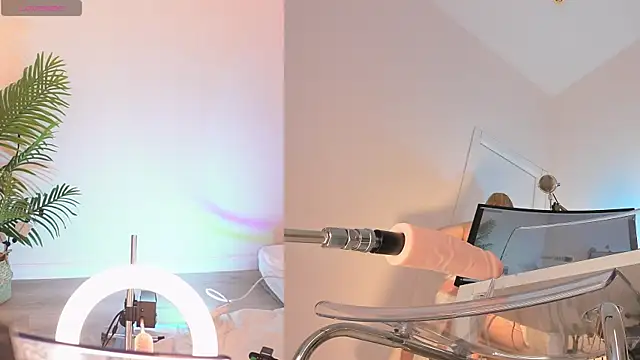 Sexydoll112 online show from October 30, 2025, 1:04 am