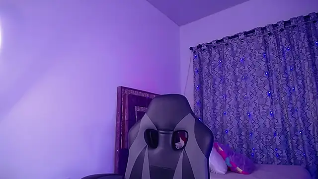 alejandrafitt online show from March 27, 2026, 2:09 am