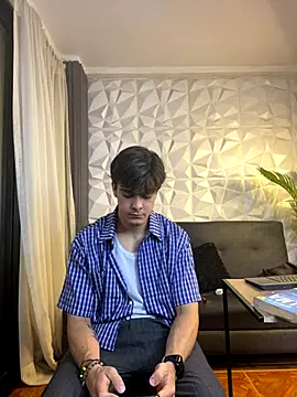 scott brands online show from October 8, 2025, 12:28 pm