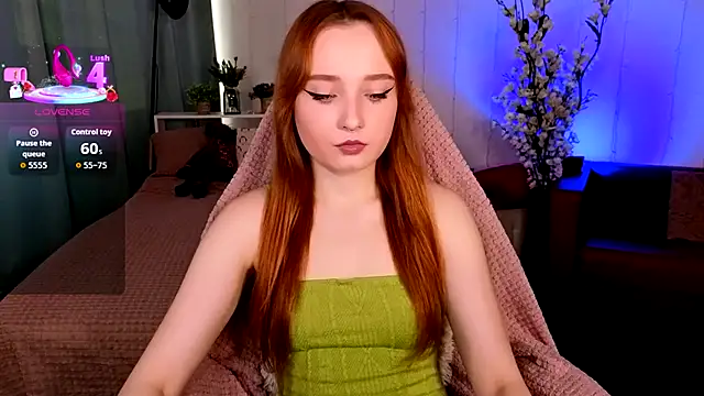 Emma Chery online show from October 1, 2025, 5:45 am