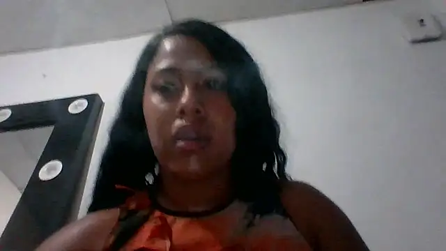 Snapshot of Kitra_New chatting on January 13, 2026, 8:18 am Kitra New online show from January 13, 2026, 8:18 am