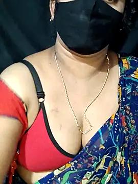 Snapshot of vintage-vibs chatting on March 14, 2025, 5:57 pm vintage-vibs online show from March 14, 2025, 5:57 pm