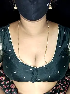 vintage-vibs online show from March 6, 2026, 6:19 am