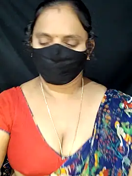 Snapshot of vintage-vibs chatting on February 28, 2025, 5:48 pm vintage-vibs online show from February 28, 2025, 5:48 pm