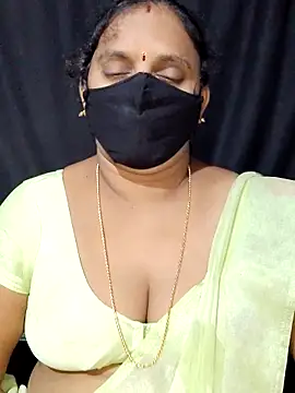 Snapshot of vintage-vibs chatting on September 26, 2025, 5:47 am vintage-vibs online show from September 26, 2025, 5:47 am
