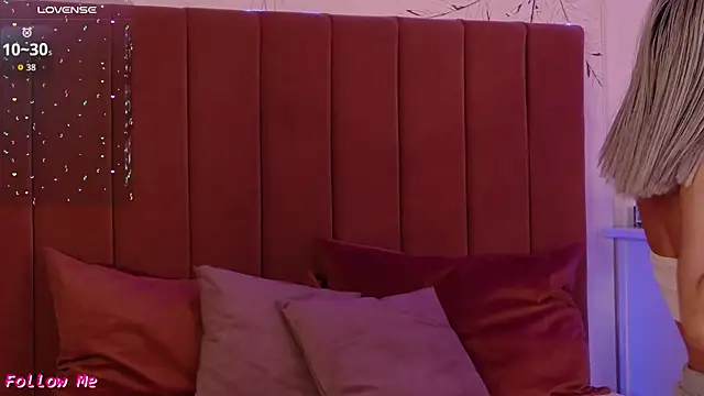 PinkySparks online show from March 23, 2026, 7:25 pm