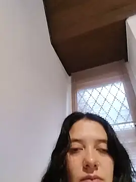 Isabella 21x online show from June 8, 2026, 11:44 am
