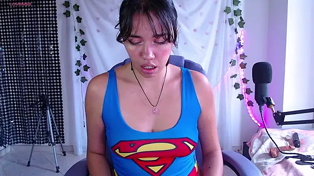 sophie north online show from September 15, 2025, 3:23 pm