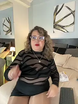 Snapshot of MartinaCaycedo chatting on September 18, 2025, 11:24 am MartinaCaycedo online show from September 18, 2025, 11:24 am