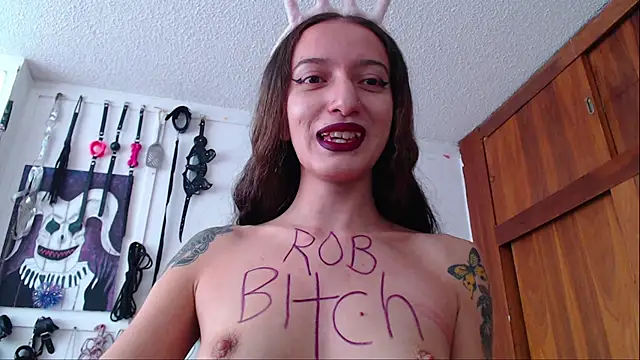 Snapshot of Eloise-brown chatting on January 24, 2025, 9:26 pm Eloise-brown online show from January 24, 2025, 9:26 pm