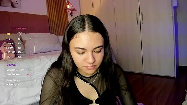 mia nevaeh online show from July 6, 2026, 8:55 pm